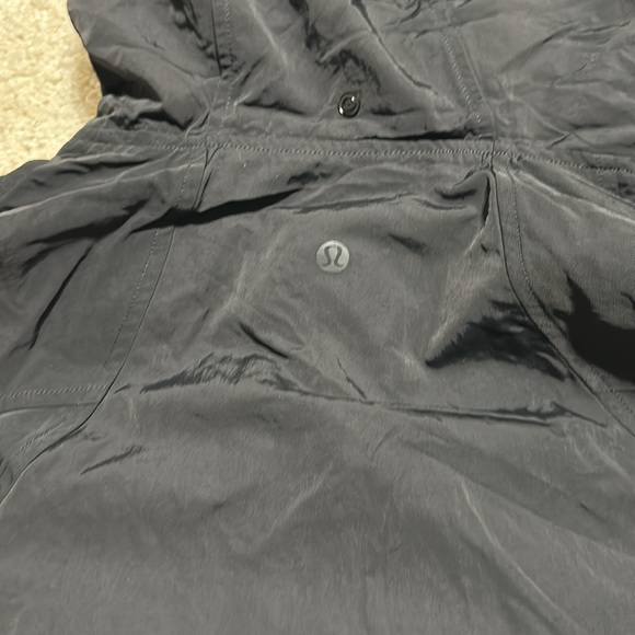Lululemon Jacket - Picture 6 of 7